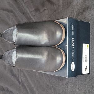 Dr. Scholl's Parler Wedge Booties